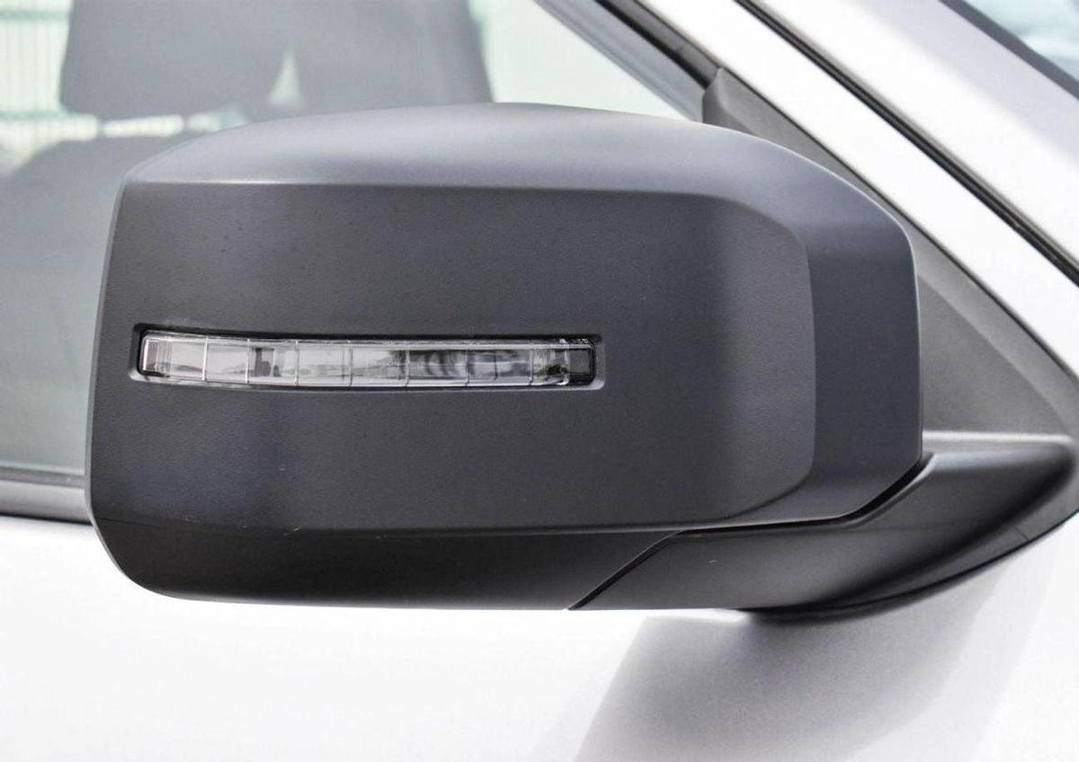 Mitsubishi L200 Mitsubishi L200 / Triton GLX 4WD 2.4L Diesel MT High Line-19-19