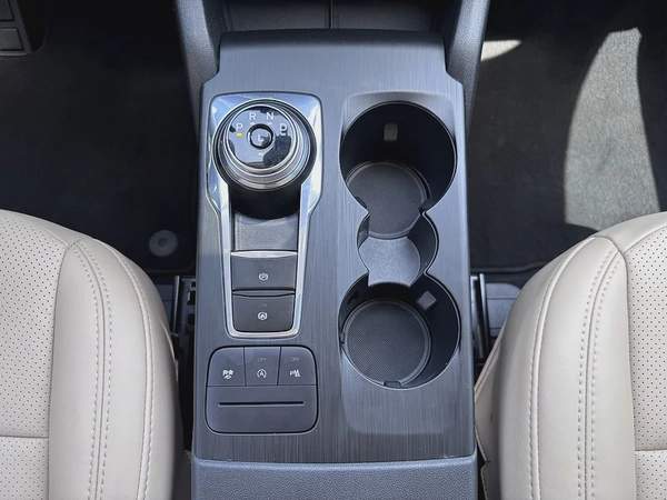 Ford Escape 1.5 ECO BOOST Trend Plus 2021 Model GCC Specs With Full Service History And Warranty