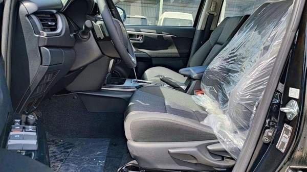 Toyota Fortuner Toyota Fortuner 2.4L Diesel 4x4 AT 2025