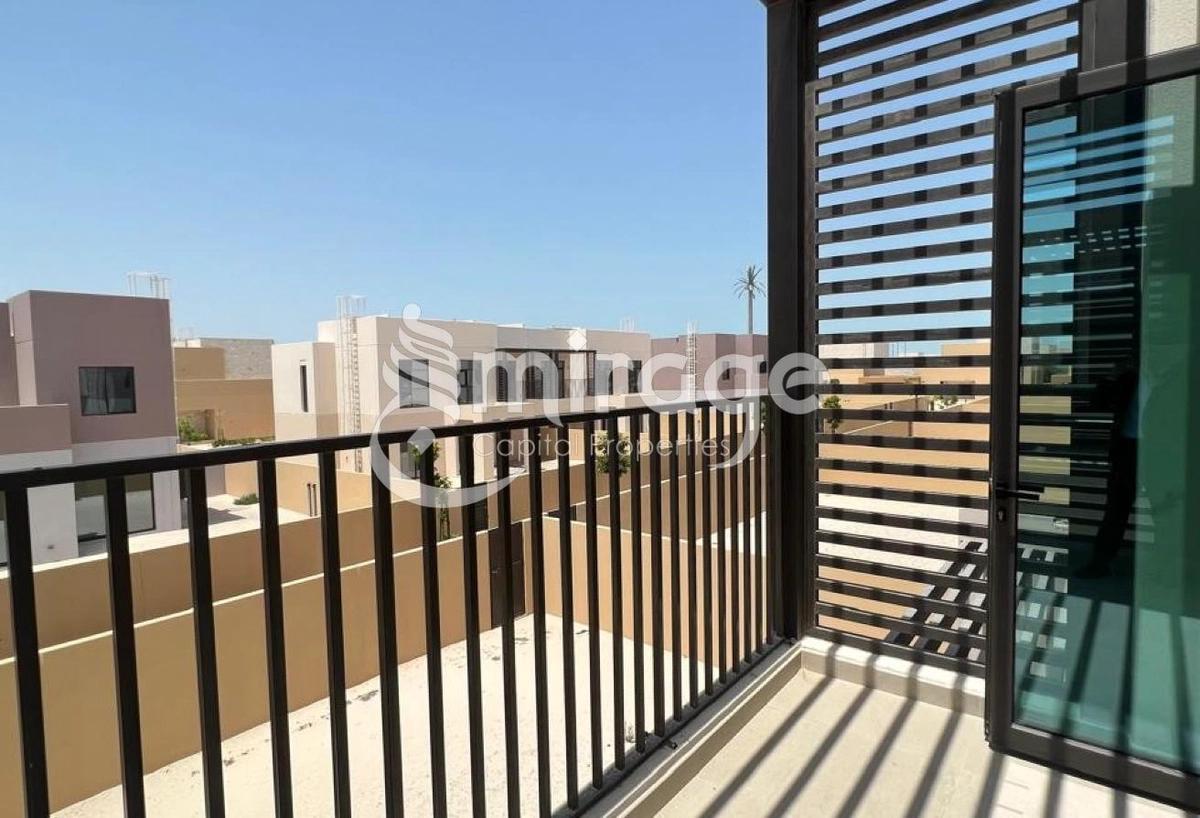 Spacious 2BR TH | Ideal Community |Prime Location-1-landscape