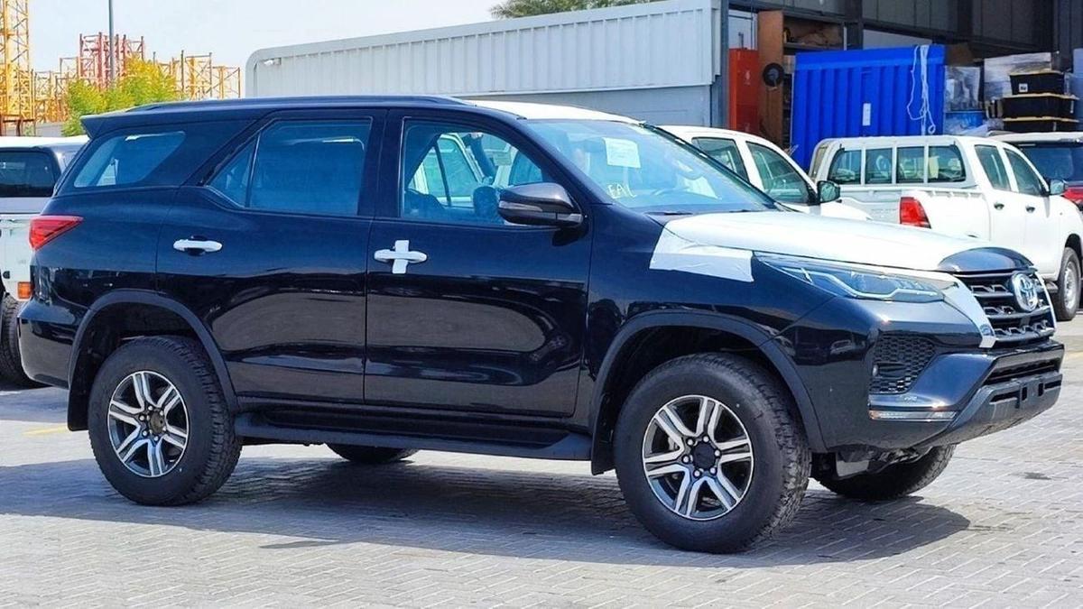 Toyota Fortuner FORTUNER 2.4L DIESEL 2025-0-0