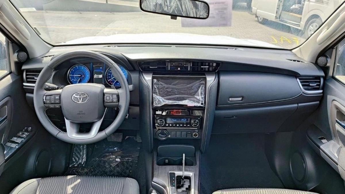 Toyota Fortuner FORTUNER 2.4L DIESEL 2025-6-6