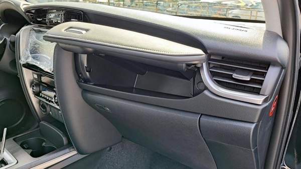 Toyota Fortuner FORTUNER 2.4L DIESEL 2025