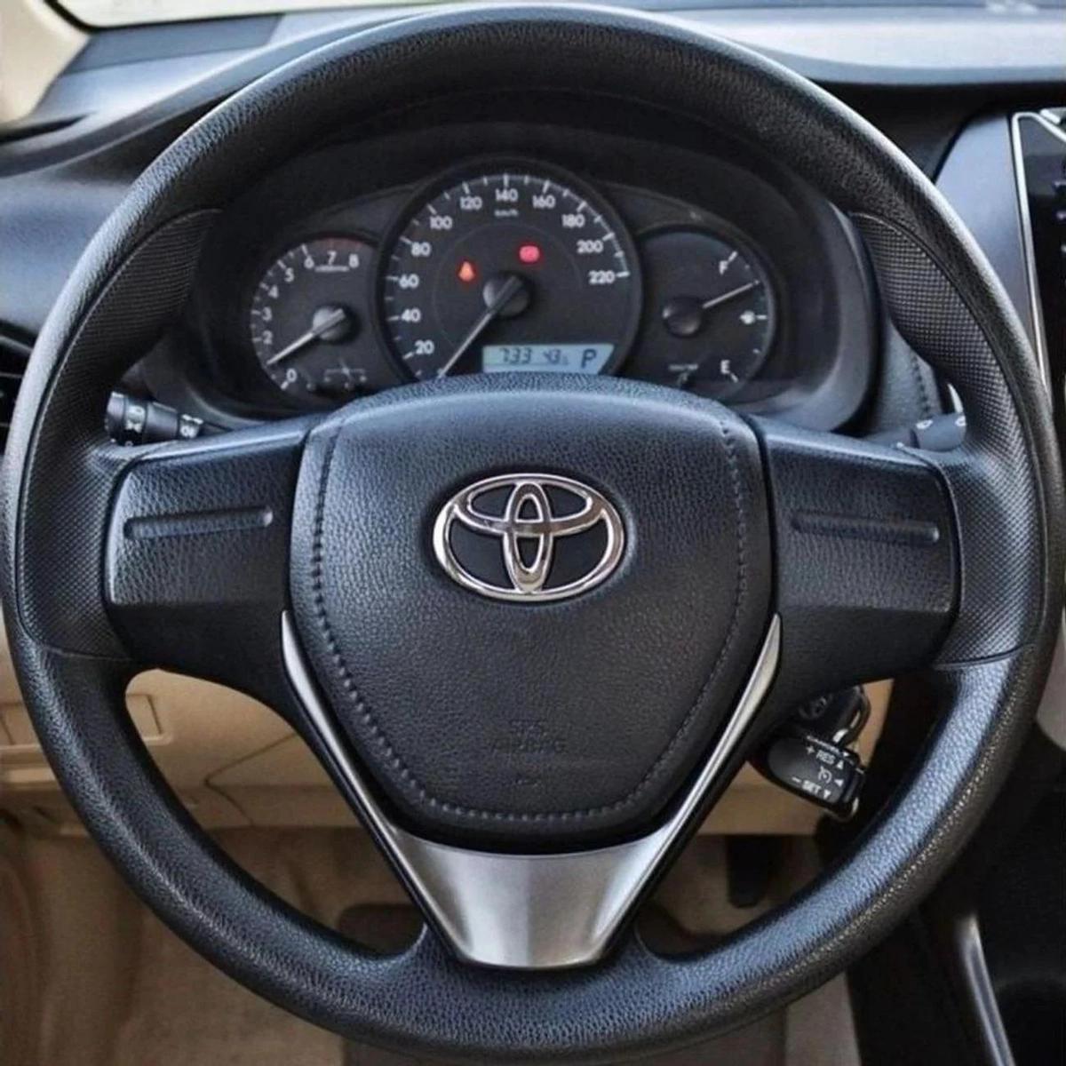 Used Toyota Yaris 2022-8-8