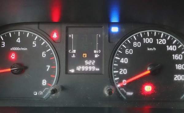 Nissan Urvan 2022 Model - GCC Specs