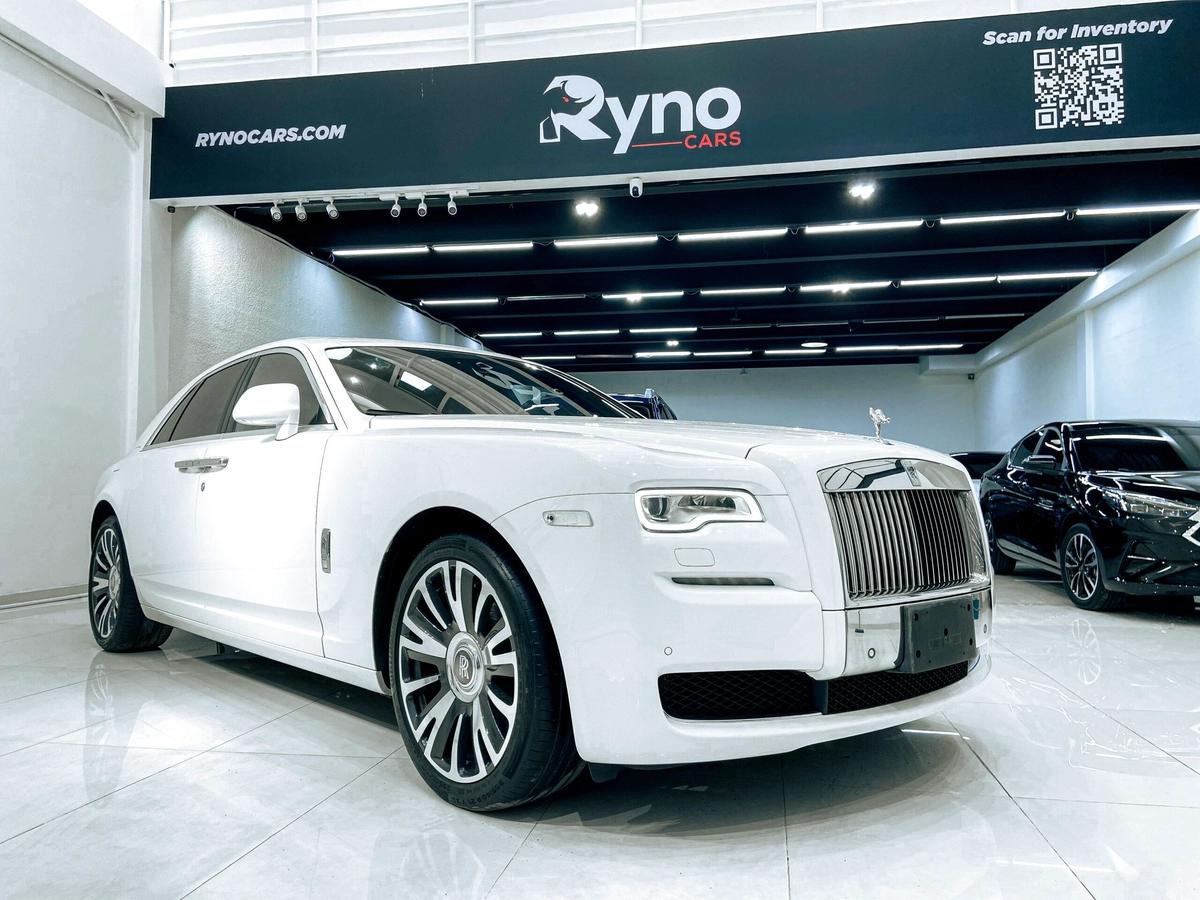 Rolls Royce-Ghost 2017-0-0