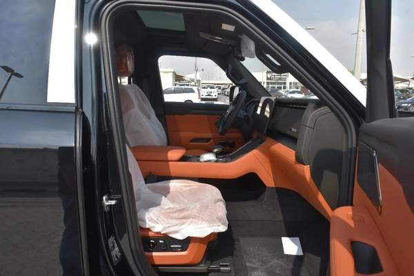 ROX 01 SEVEN SEATS 2025 | BLACK