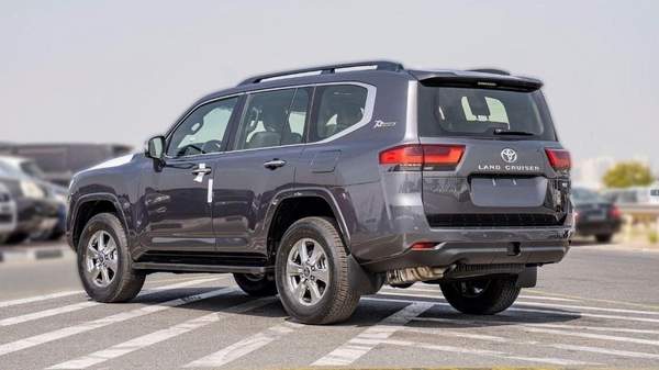 Toyota Land Cruiser TOYOTA LANDCRUSIER LC300 VX 4.0 PETROL TWIN TURBO