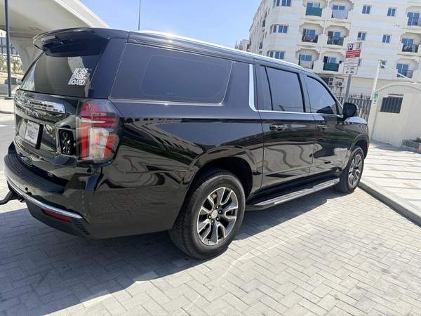 Chevrolet Suburban LT 2024