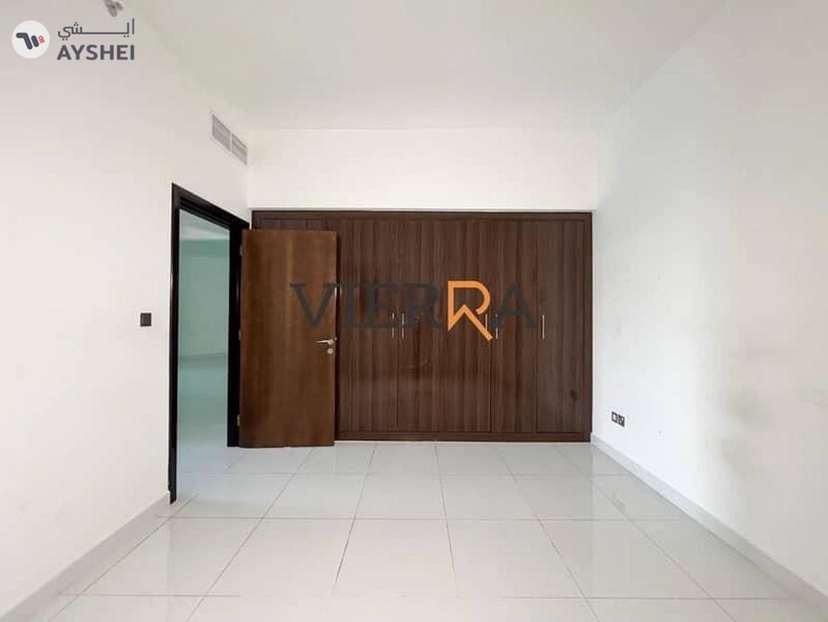 Spacious Unit | Prime Location | Well Maintained-6-6