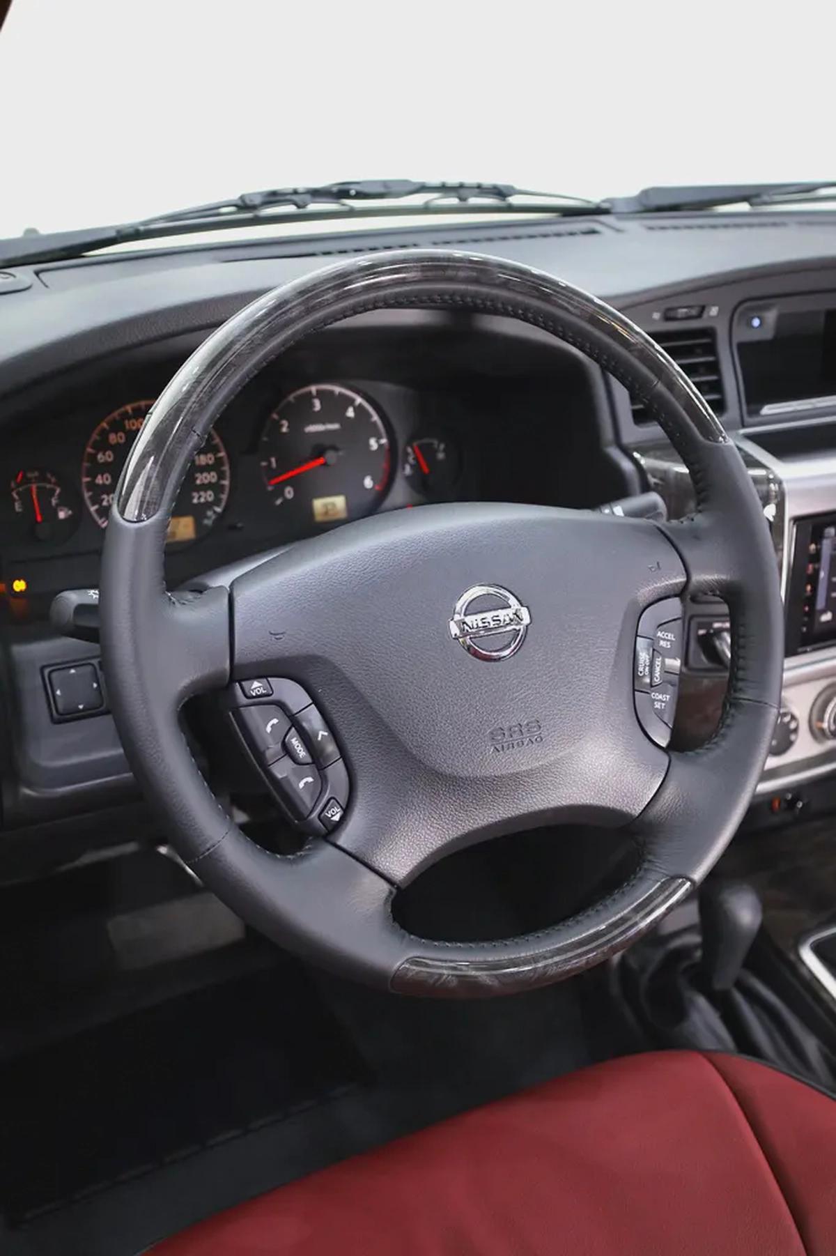 NISSAN PATROL SUPER SAFARI GCC LEGEND EDITION - VTC 4800 - FULLY LOADED IN SPECIAL SAND BEIGE-18-18