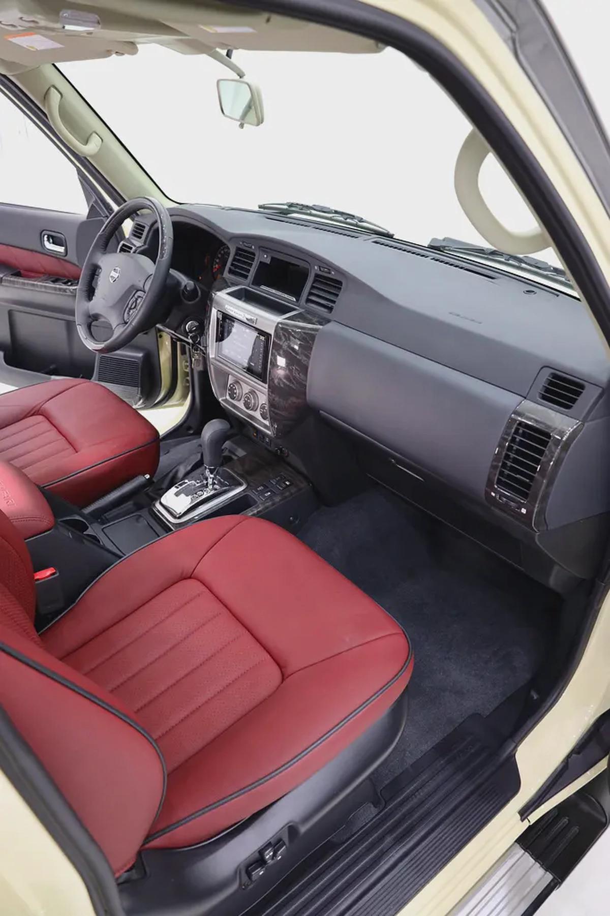 NISSAN PATROL SUPER SAFARI GCC LEGEND EDITION - VTC 4800 - FULLY LOADED IN SPECIAL SAND BEIGE-19-19