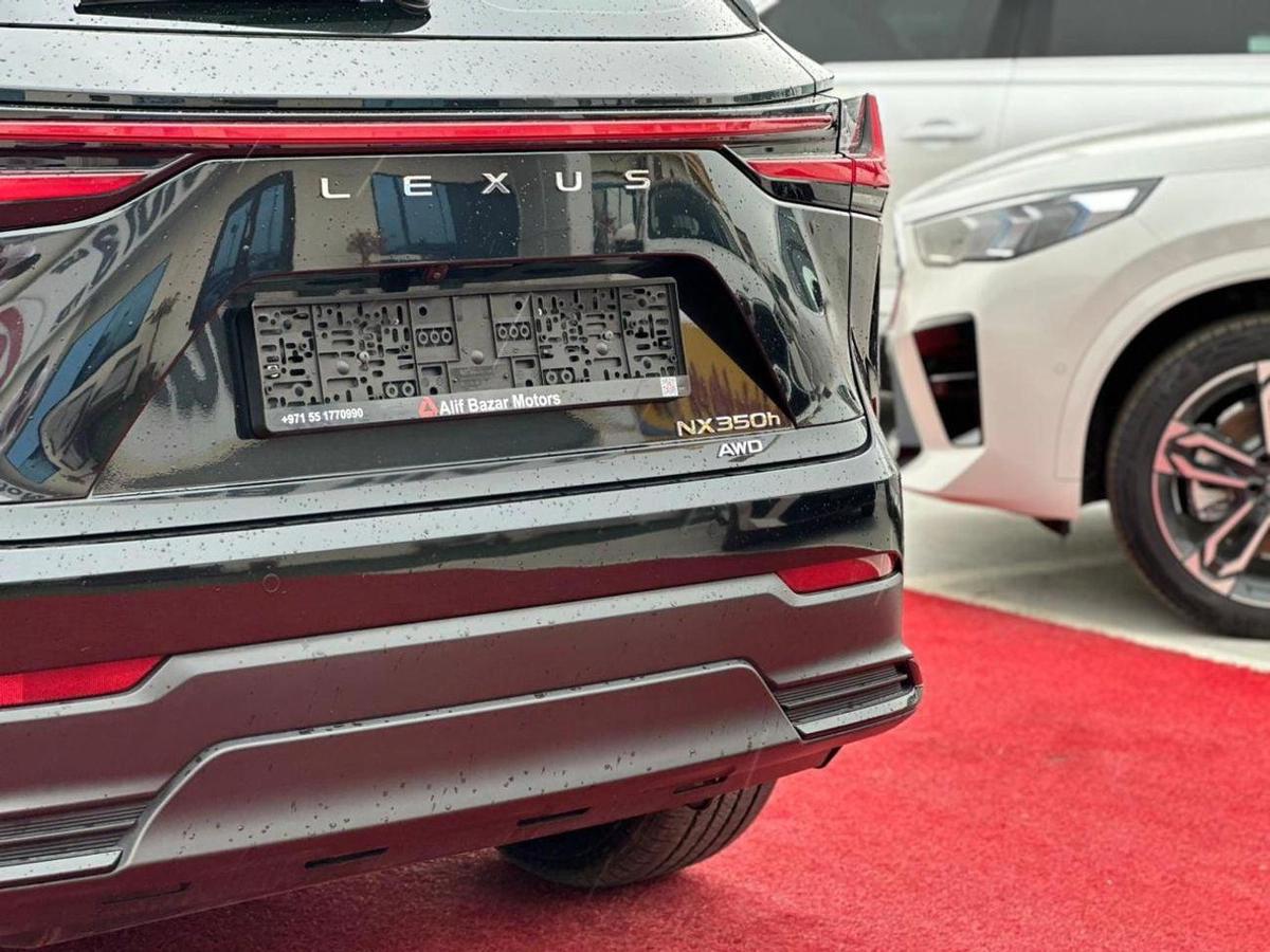 Lexus NX350h Hybrid Executive 2.5L-5-5