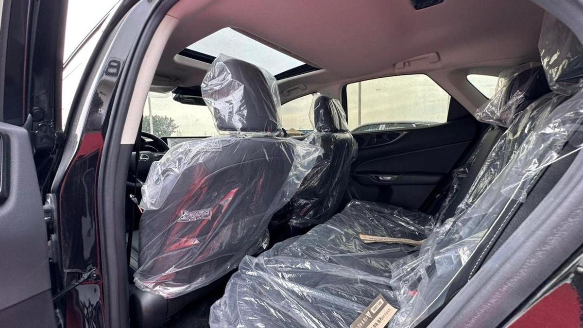 Lexus NX350h Hybrid Executive 2.5L-8-8
