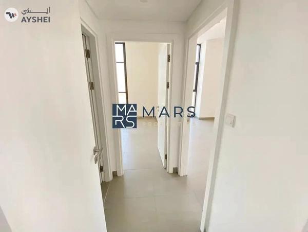 Corner Layout | Brand New | Full View