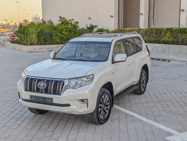 TOYOTA PRADO 2022 TXL TOP FULL OPTION GCC V6 4.0L IN EXCELLENT CONDITION