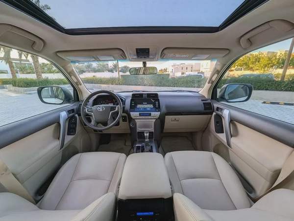 TOYOTA PRADO 2022 TXL TOP FULL OPTION GCC V6 4.0L IN EXCELLENT CONDITION