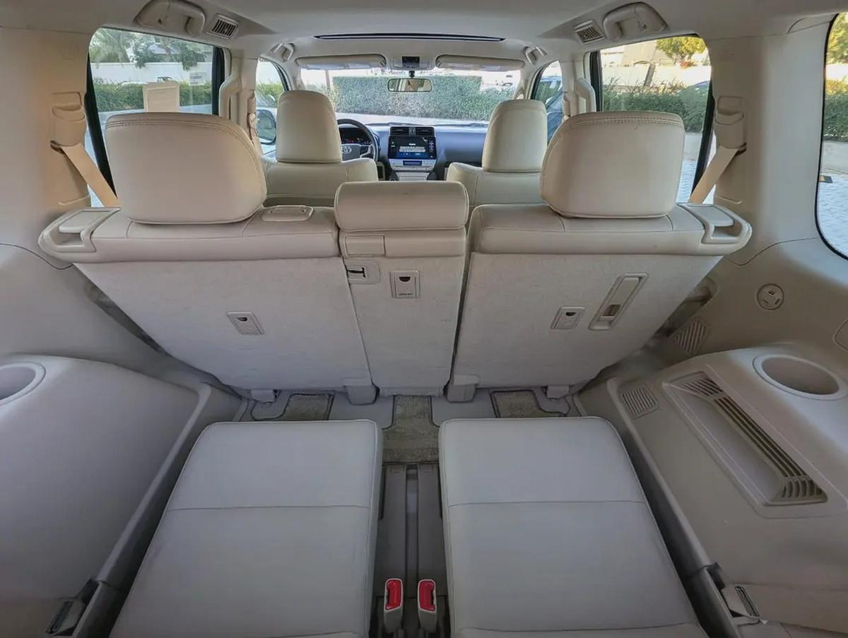 TOYOTA PRADO 2022 TXL TOP FULL OPTION GCC V6 4.0L IN EXCELLENT CONDITION-12-12