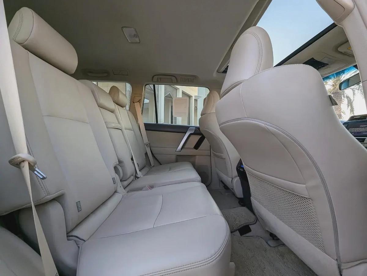 TOYOTA PRADO 2022 TXL TOP FULL OPTION GCC V6 4.0L IN EXCELLENT CONDITION-14-14