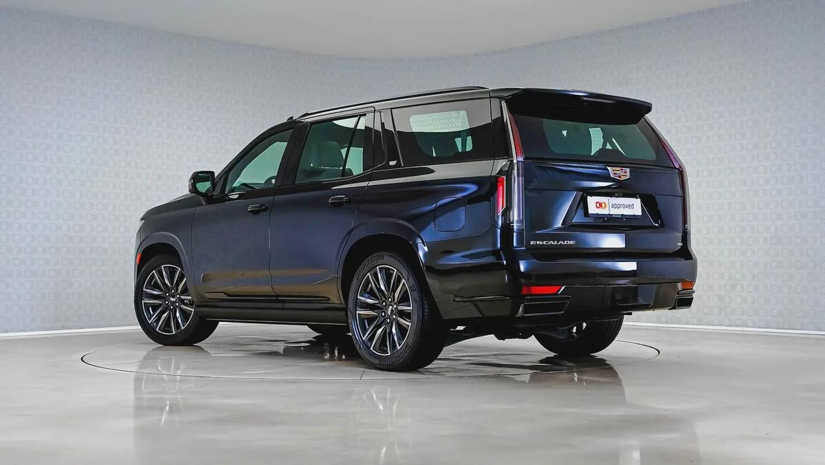 Special Offer | AED 4,002 PM | 8 Seater, GCC, Black Leather | Escalade 600 Sport Premium-2-2