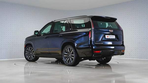 Special Offer | AED 4,002 PM | 8 Seater, GCC, Black Leather | Escalade 600 Sport Premium