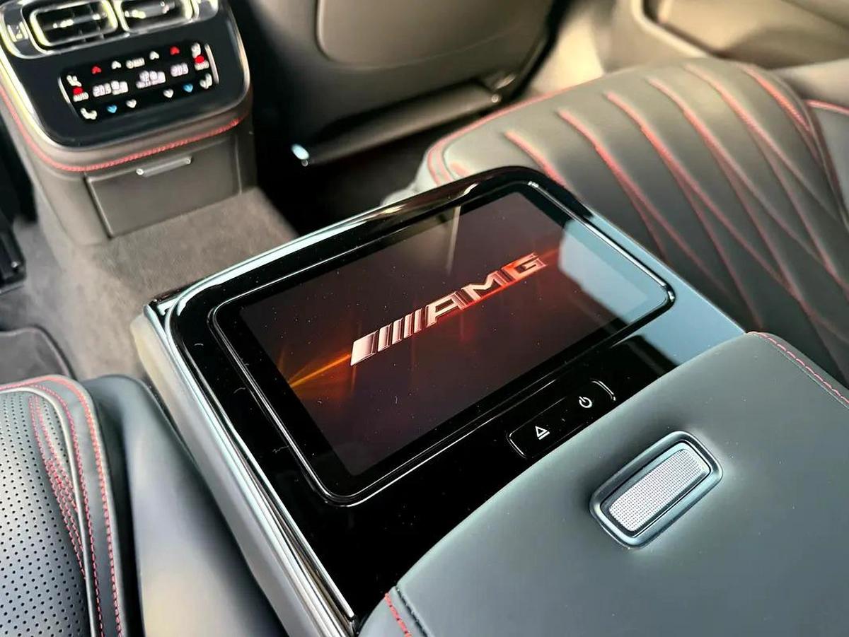 2024 Mercedes-Benz S 63 AMG E Performance-12-12