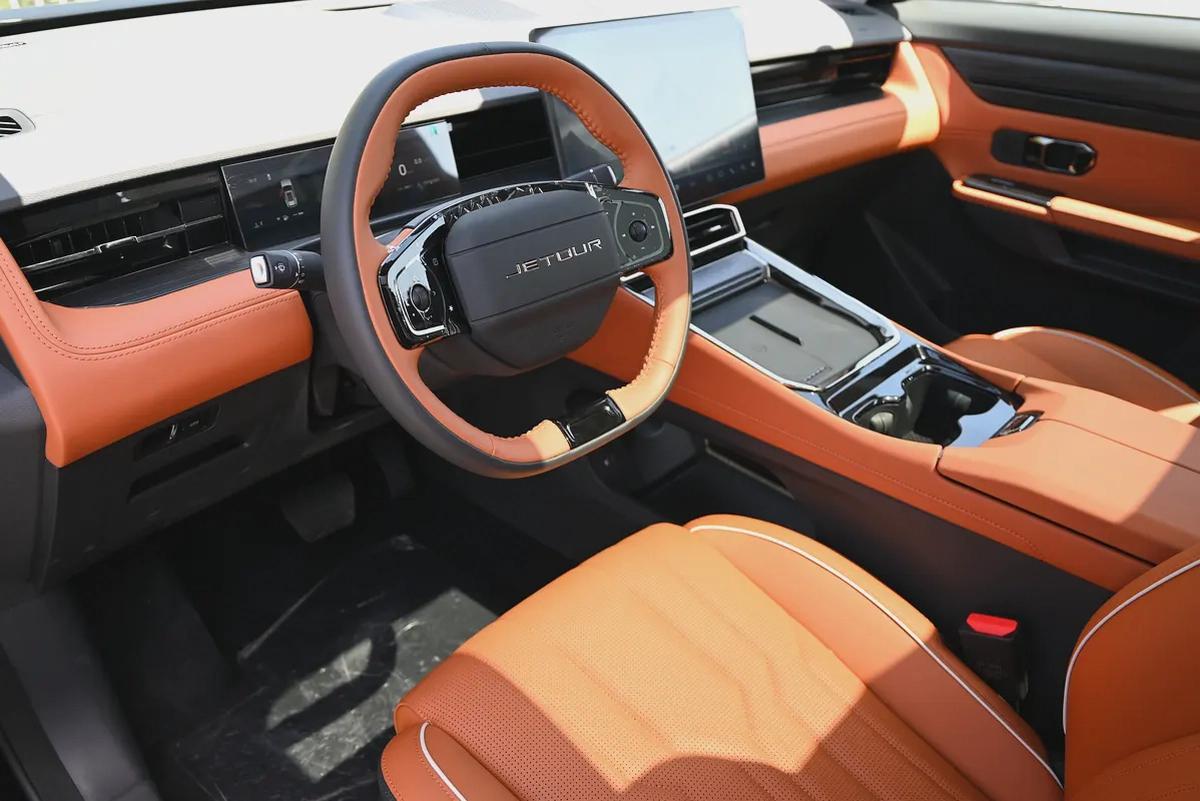 1,350 AED - JETOUR DASHING 1.6T - LUXURY 2025 - READY TO DRIVE - NO WAITING-11-11