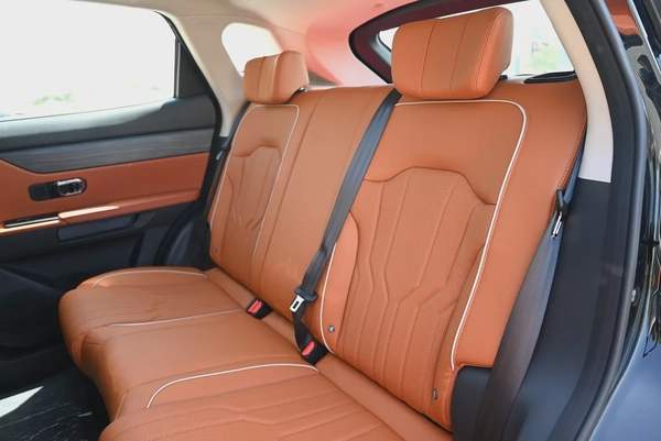 1,350 AED - JETOUR DASHING 1.6T - LUXURY 2025 - READY TO DRIVE - NO WAITING