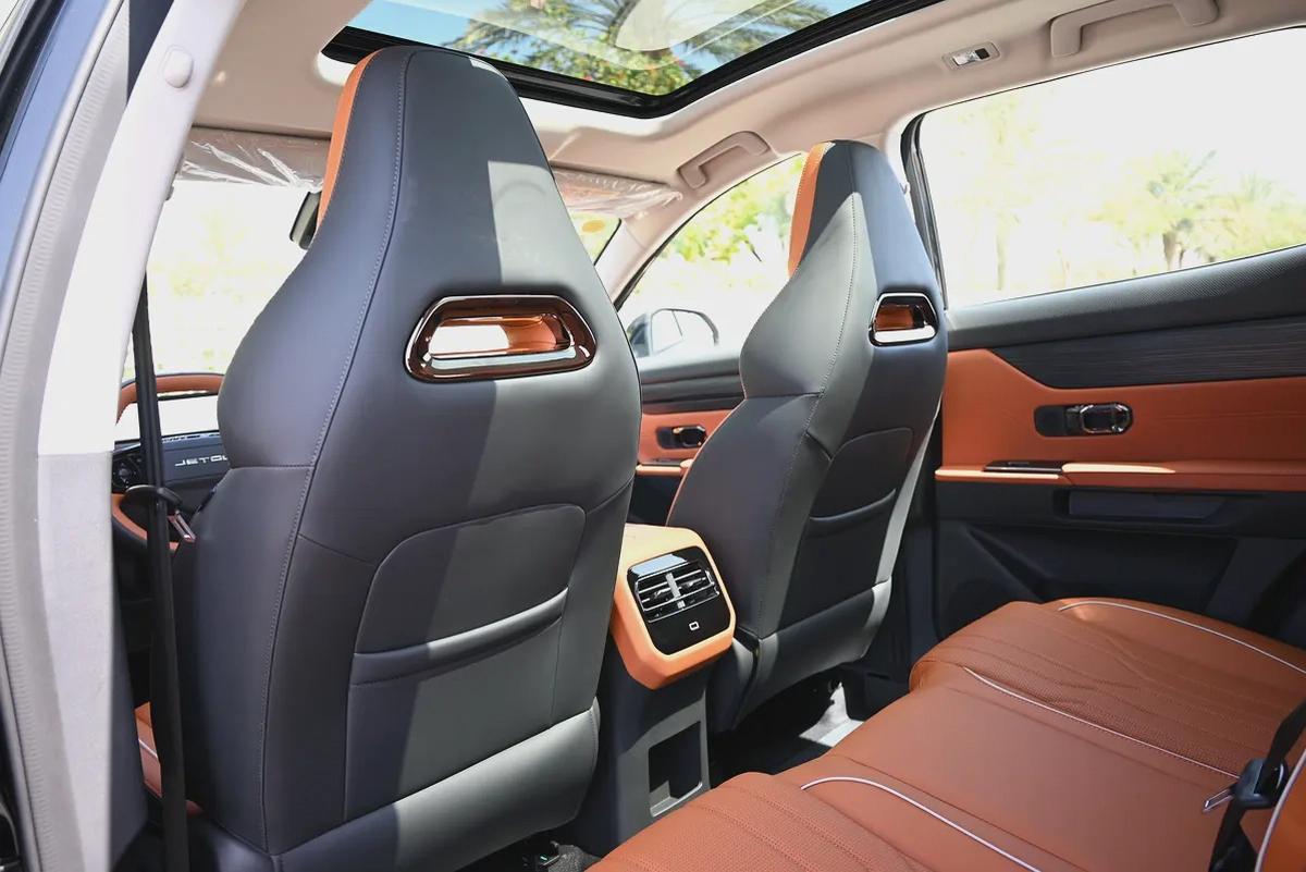 1,350 AED - JETOUR DASHING 1.6T - LUXURY 2025 - READY TO DRIVE - NO WAITING-17-17