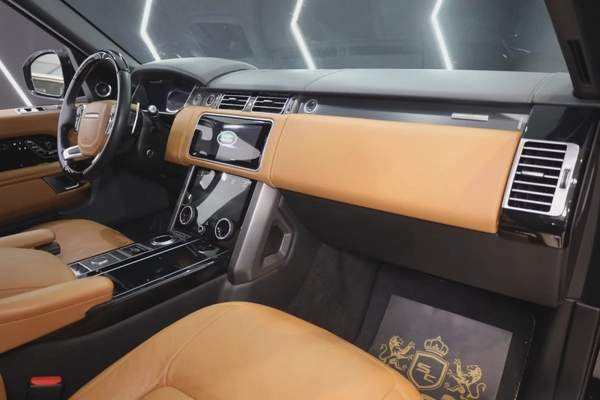 Land Rover Range Rover Vogue Autobiography LWB Fifty Edition