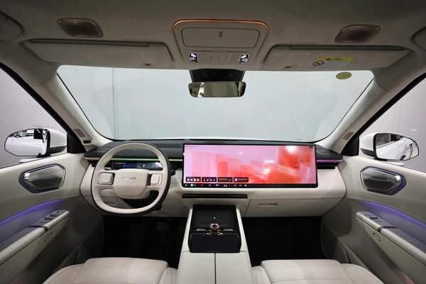 LYNK CO 900 EM-P | BRAND NEW | 2.0L Turbo | Warranty 5 Years