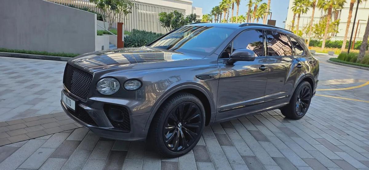 2022-Bentley Bentayga-Excellent Condition-GCC Specs-Bank Finance Available-1-1