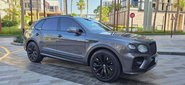 2022-Bentley Bentayga-Excellent Condition-GCC Specs-Bank Finance Available
