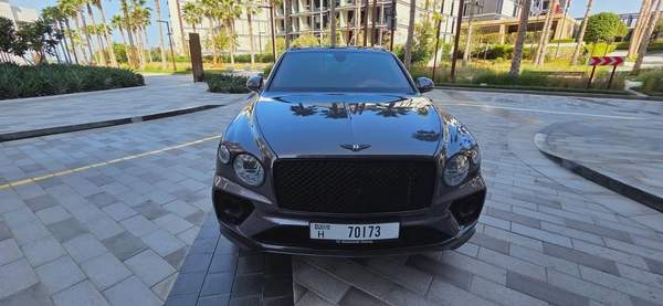 2022-Bentley Bentayga-Excellent Condition-GCC Specs-Bank Finance Available