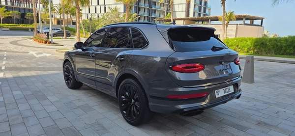 2022-Bentley Bentayga-Excellent Condition-GCC Specs-Bank Finance Available