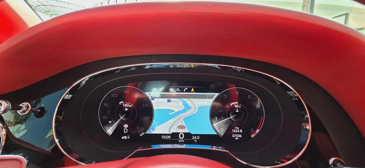 2022-Bentley Bentayga-Excellent Condition-GCC Specs-Bank Finance Available-14-14