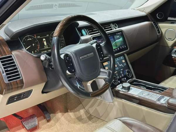 RANGE ROVER VOGUE SUPERCHARGED 2015 FACELIFT INSIDE AND OUTSIDE