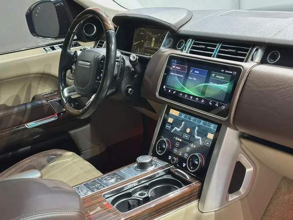 RANGE ROVER VOGUE SUPERCHARGED 2015 FACELIFT INSIDE AND OUTSIDE