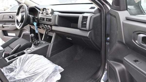 Mitsubishi L200 Mitsubishi L200 2.4L diesel M/T V4 MY 2024
