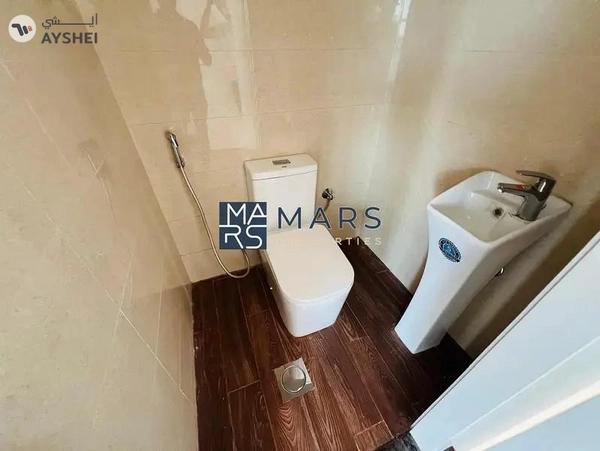 Brand New Unit| Modren Layout | Ready T0 Move