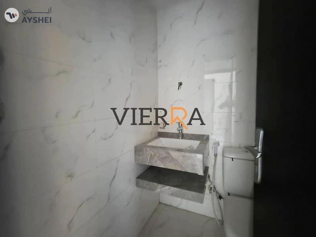 Closed Kitchen l Prime Location l Spacious-7-7