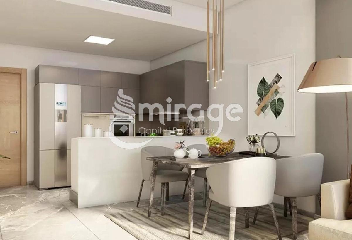 Modern 1BHK | Vacant | Stunning Pool View-1-landscape