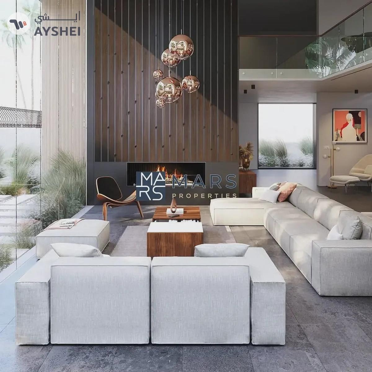 Three-bedroom apartment with a living room in Roof Home -0-portrait