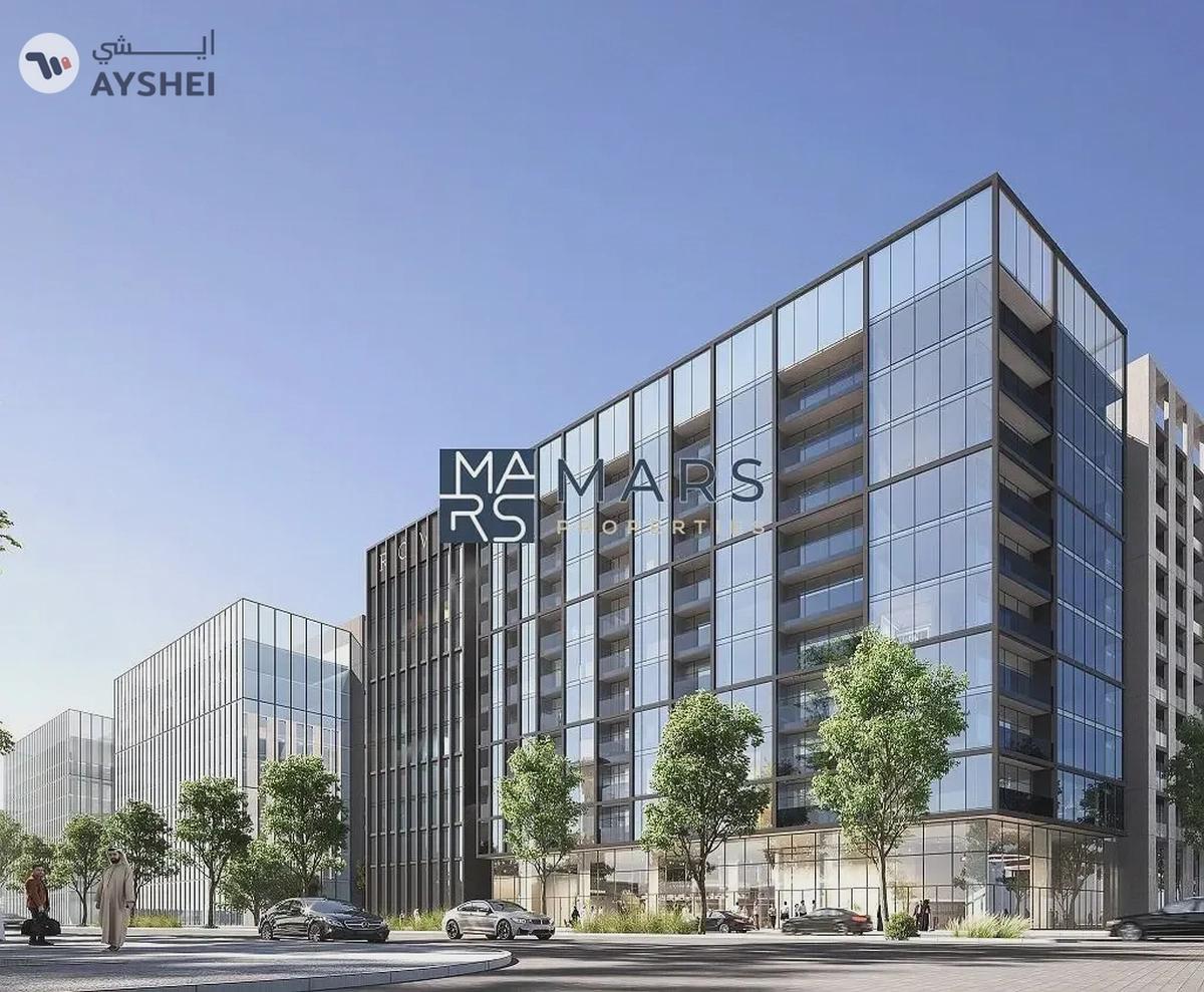 Three-bedroom apartment with a living room in Roof Home -1-landscape