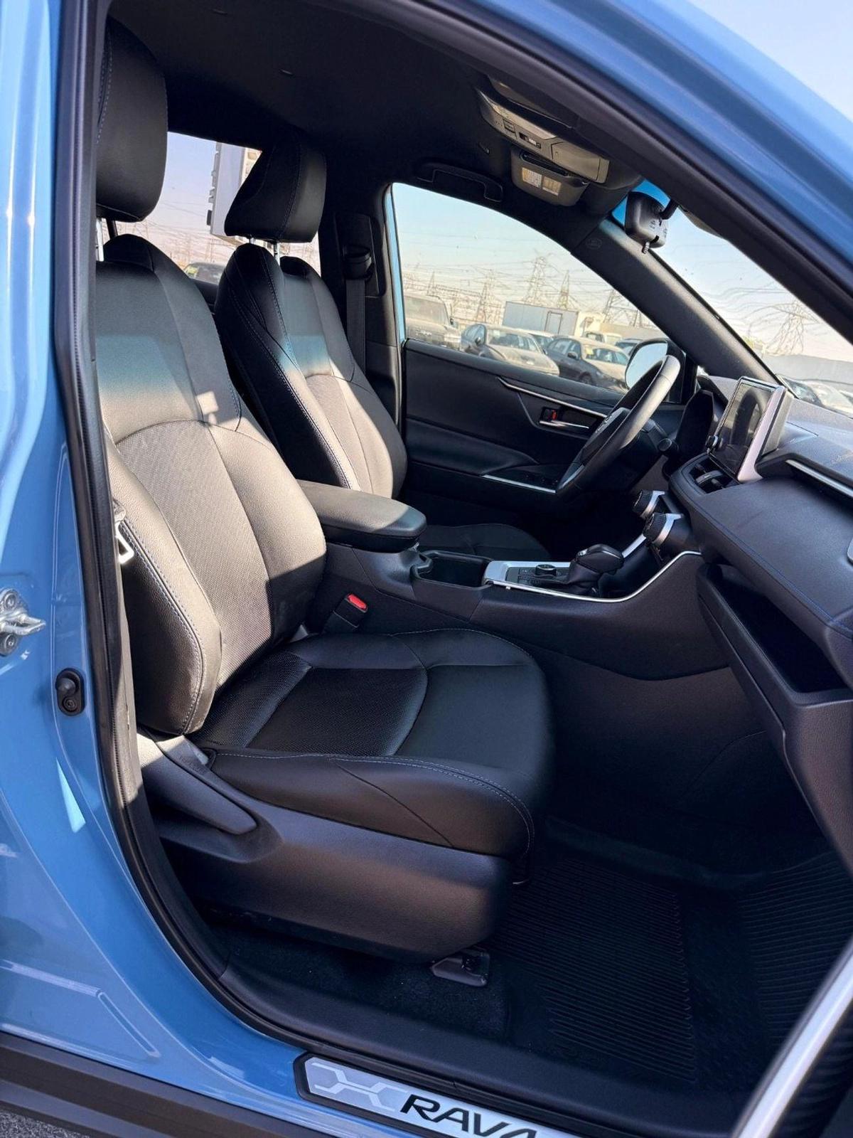 Toyota RAV4 Hybrid SE black edition 2023 full option-10-10