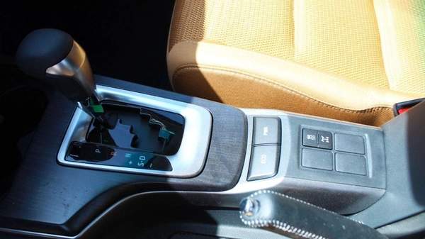 Toyota Fortuner TOYOTA FORTUNER 2.4L mid option AT