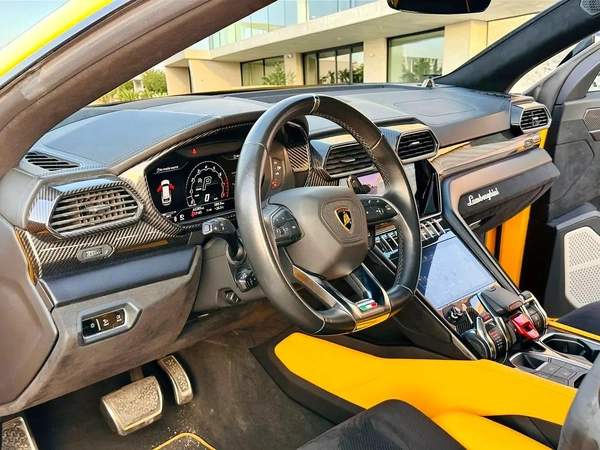 AED 12,800 P.M. | 0% DP | LAMBORGHINI URUS | UNDER WARRANTY TILL FEB 2027 | GCC