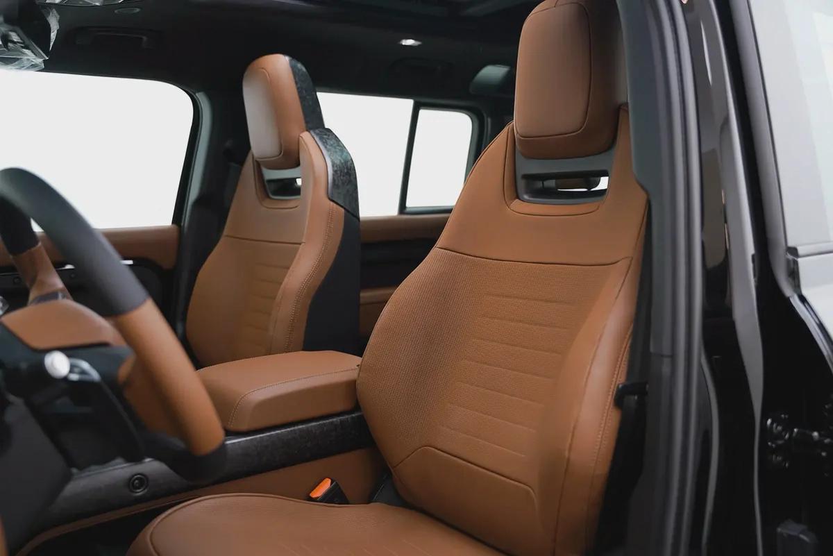 2026 LAND ROVER DEFENDER OCTA BLACK EDITION WITH WARRANTY AND SERVICE CONTRACT-6-6