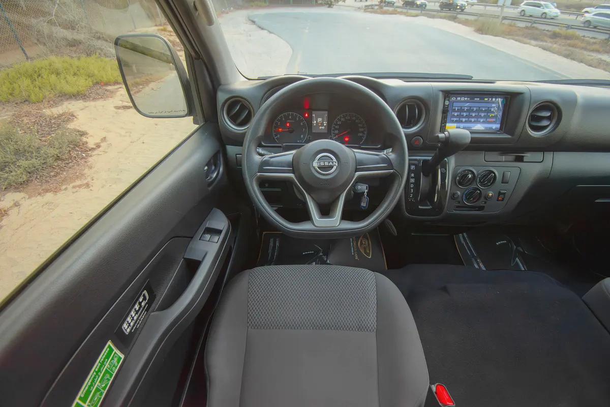 High-Roof 13-Seater Passenger Van | Automatic | GCC Specs | Ref#N75900-7-7