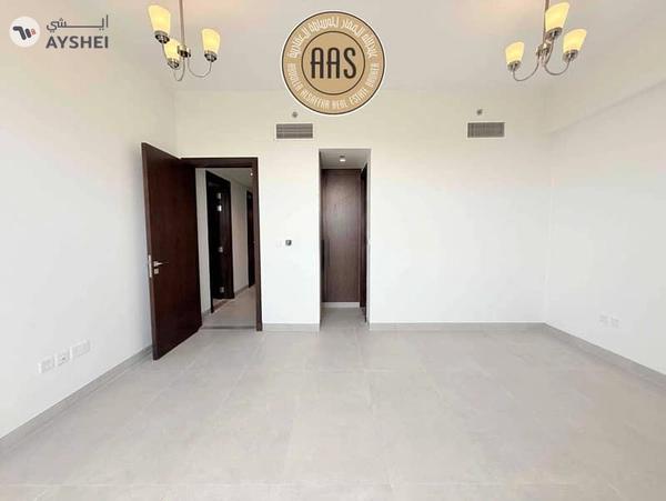 BURJ KHALIFA VIEW | BRAND NEW | BIG TERRACE | PARKING